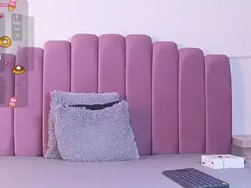 Tiny_wiild  live sex cam