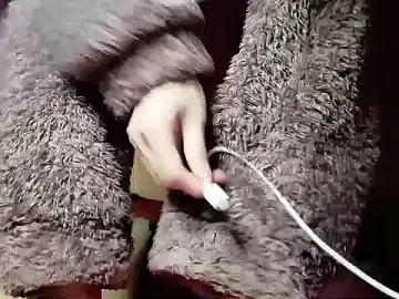Tuyet696  live sex cam