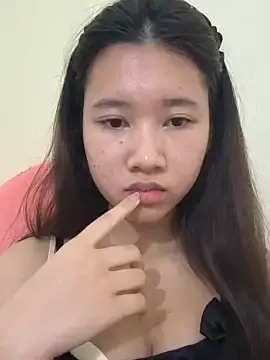 Vanhcute  live sex cam