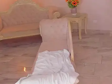 Shantallknowless  live sex cam