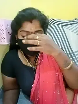 Tamilammukuttyy  live sex cam