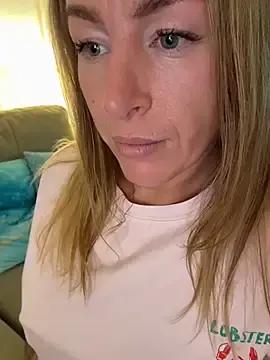 ChristinaSiemone  live sex cam