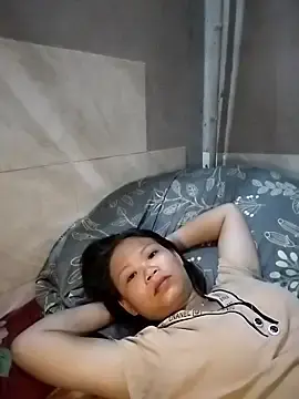 LinhNa999  live sex cam