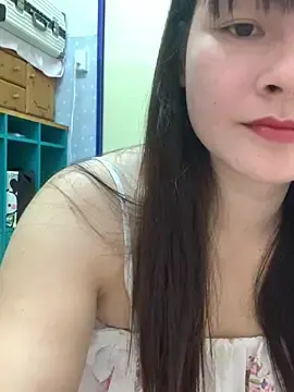 Nude-cum  live sex cam