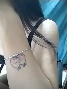 Ri-Rinx  live sex cam