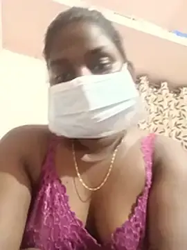 Darkchocolate18  live sex cam