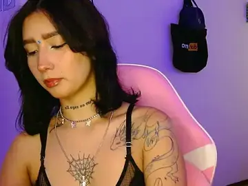 Kyrafoxxx  live sex cam