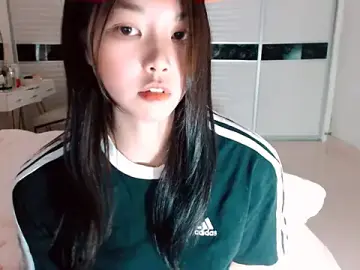 Miu1_girl  live sex cam