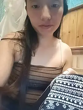 An-orphan  live sex cam
