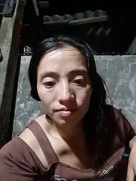 An-orphan  live sex cam