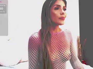01andrea_  live sex cam