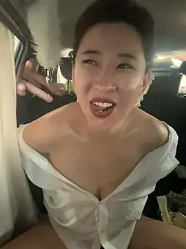 Jingjingxiang-520  live sex cam