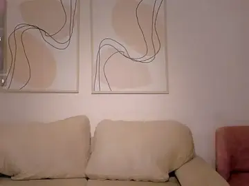 LoiseHarper  live sex cam