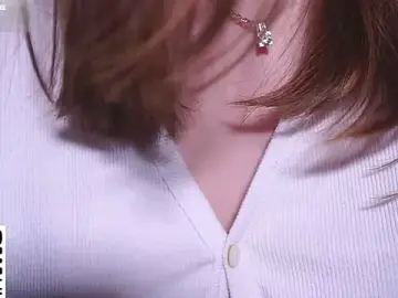 OpsiBoobsi  live sex cam