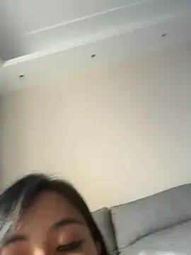 Sylvia-  live sex cam