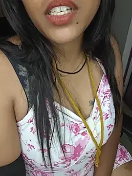 Tamilmoon006  live sex cam