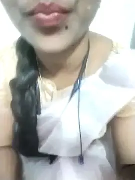 Varsha21  live sex cam