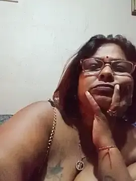 Mileesha  live sex cam