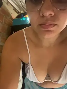 Sofi11ruiz  live sex cam