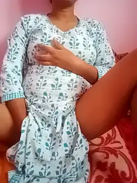Yesmam36  live sex cam