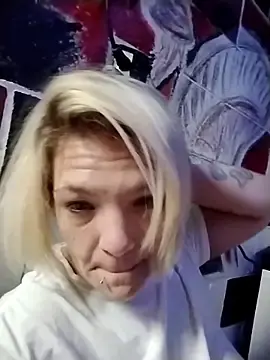 1anOnlyHoTTLuLu  live sex cam
