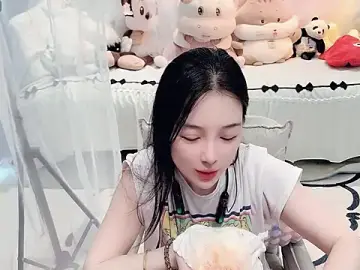 AKiKi711  live sex cam