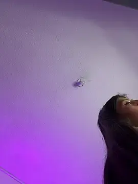 Alixx_11  live sex cam