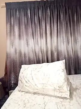 Hotgrannyx  live sex cam