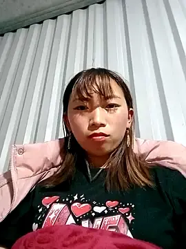 Luuly_xx  live sex cam