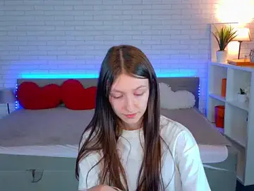 MilanaStr  live sex cam