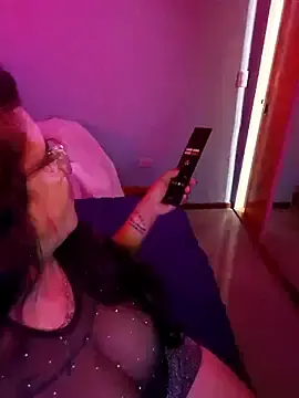 Soy_lubri69sexy  live sex cam