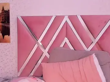 Aniemorningstar  live sex cam