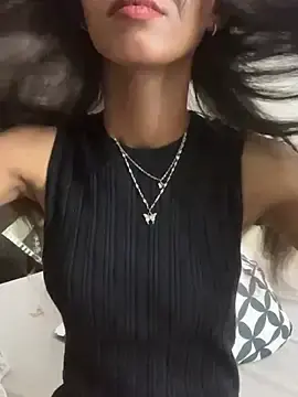 Aayushi_Here  live sex cam