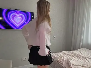 Between_Eeys  live sex cam