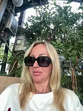 Nolly_moniika__  live sex cam
