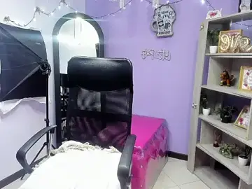 Danya_milf  live sex cam