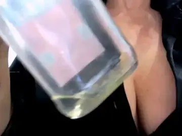 Valeriasexxx  live sex cam