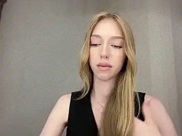 TraceyHowey  live sex cam
