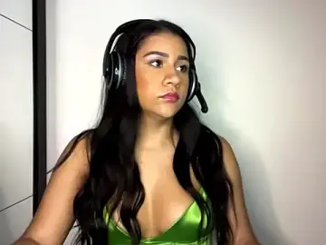 CarolyneSnellings  live sex cam