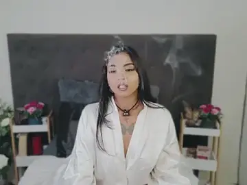 Delilah_Blazee  live sex cam