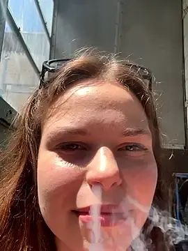 Evaaass  live sex cam
