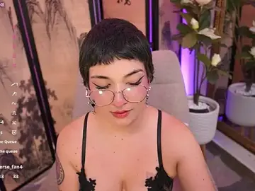 RogueRaveen  live sex cam
