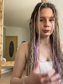 Viki_myr  live sex cam