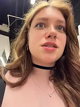 Lucy-joy  live sex cam