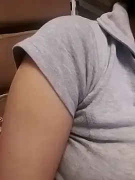 Diksha48  live sex cam