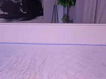JulyMilky  live sex cam