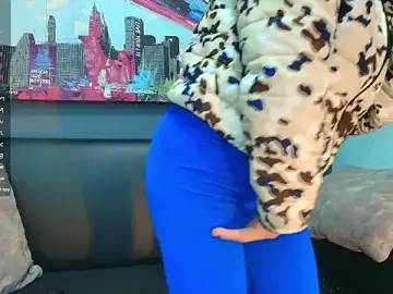 Madame_mature1  live sex cam