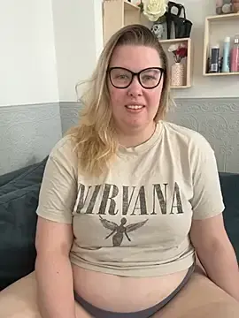 MaschaMangold  live sex cam