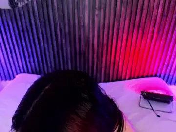 Molly_Bms_  live sex cam