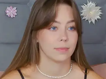 TheEmma  live sex cam